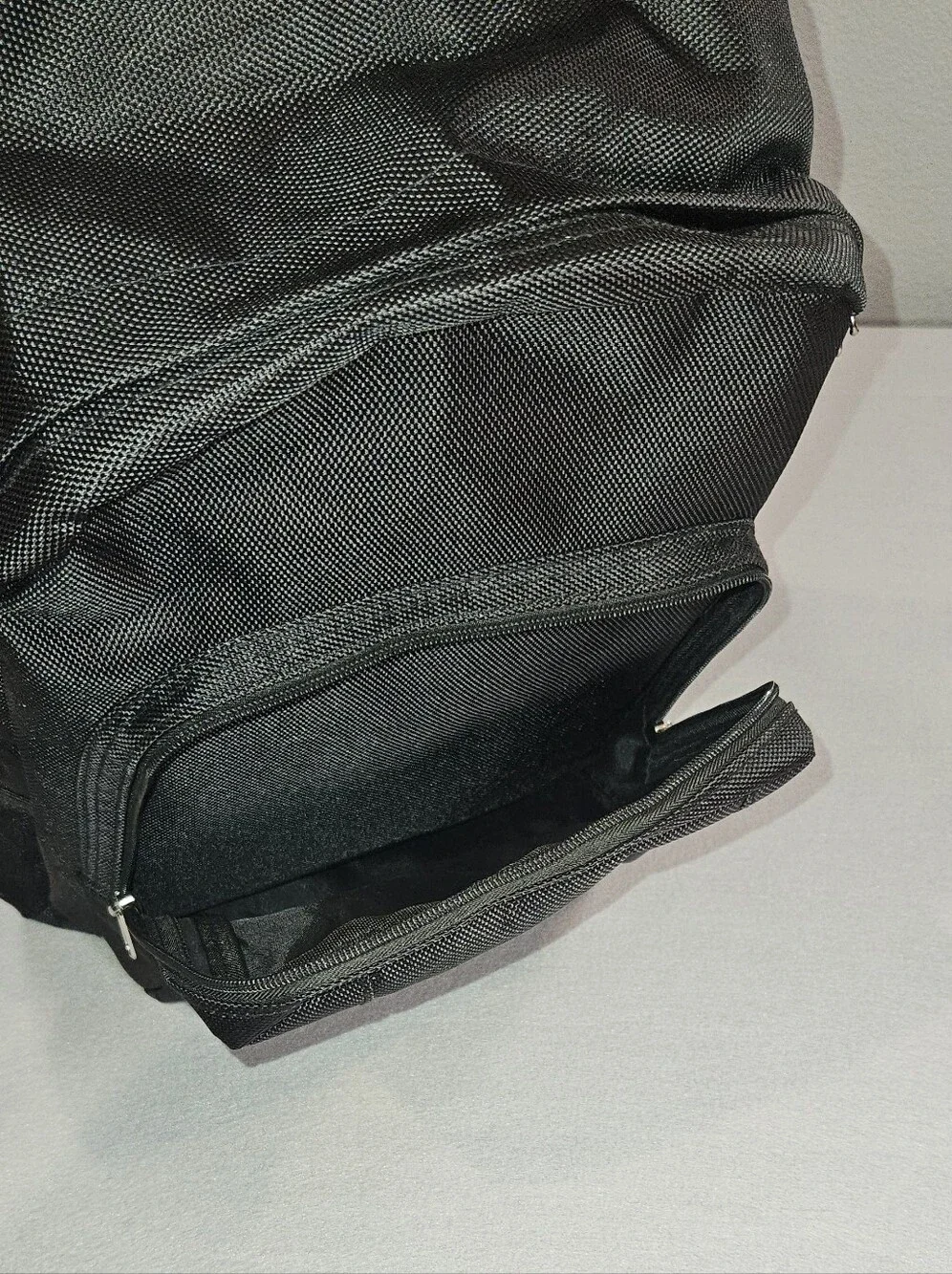 NWOT Von Dutch black 17” canvas backpack with laptop storage